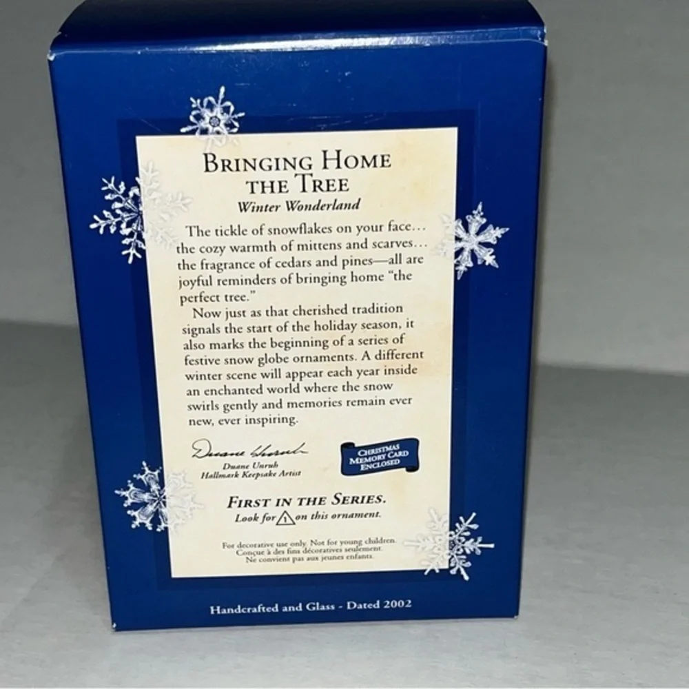 Hallmark‎ Keepsake Ornament Bringing Home the Tree Snowglobe